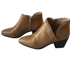 JOURNEE COLLECTION WOMENS ANKLE BOOTS, SIZE 10...NEW IN BOX! 🤩